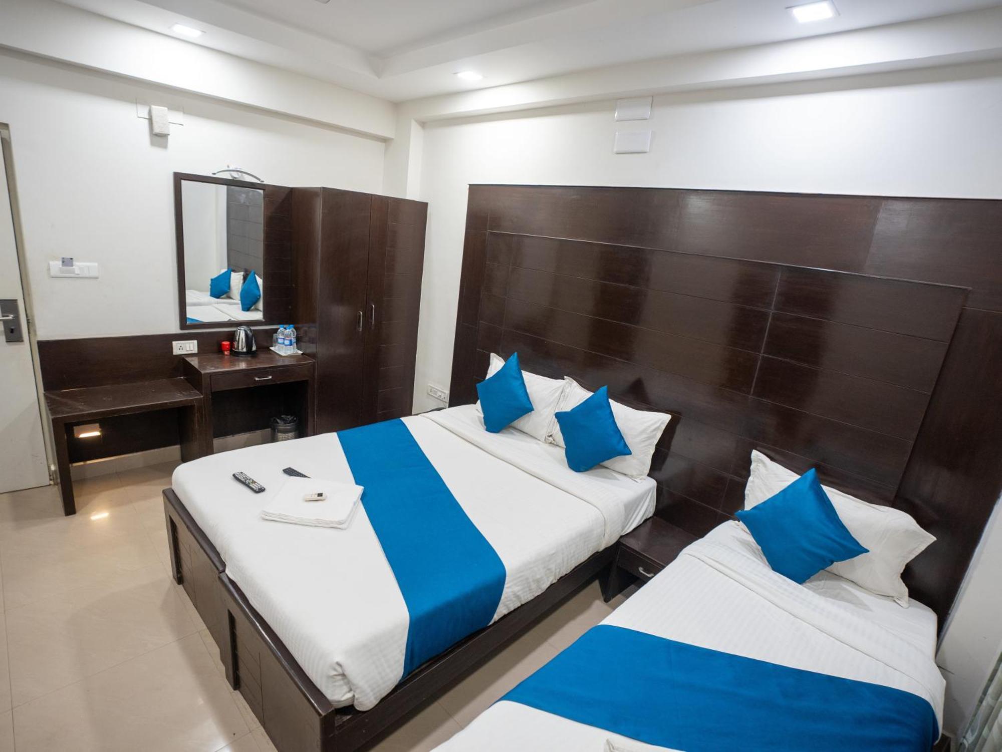 Orion Residency Hotel Chennai Bagian luar foto
