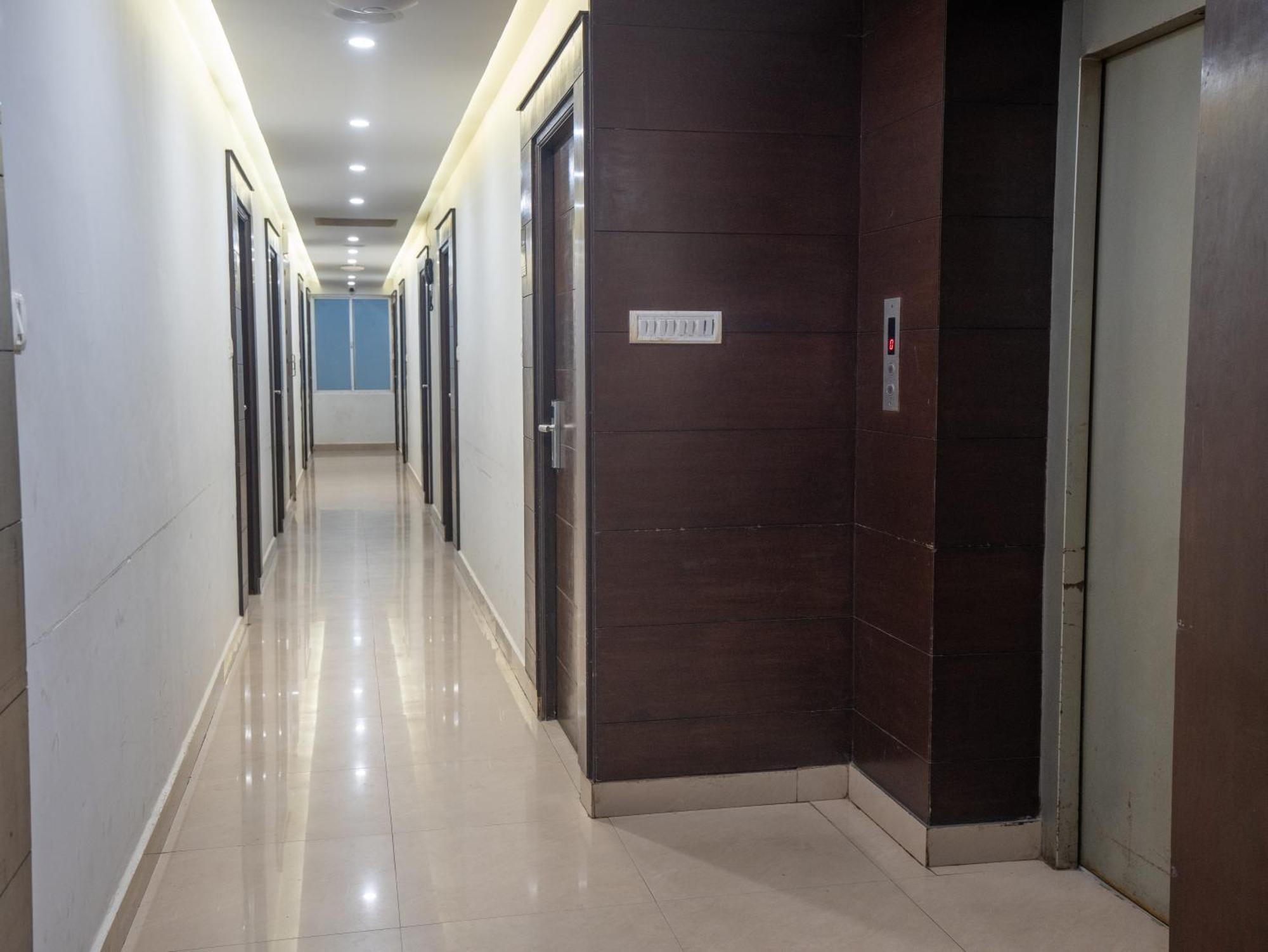 Orion Residency Hotel Chennai Bagian luar foto
