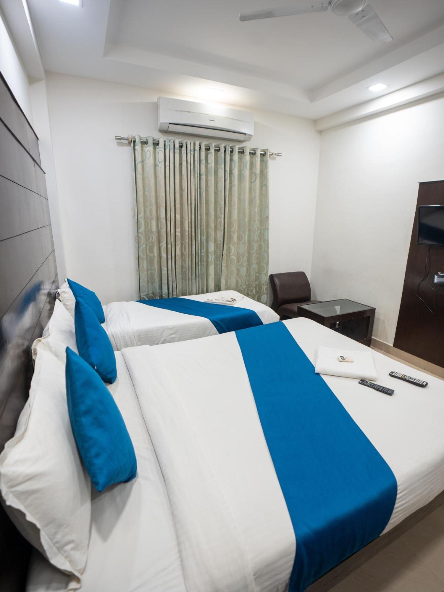 Orion Residency Hotel Chennai Bagian luar foto