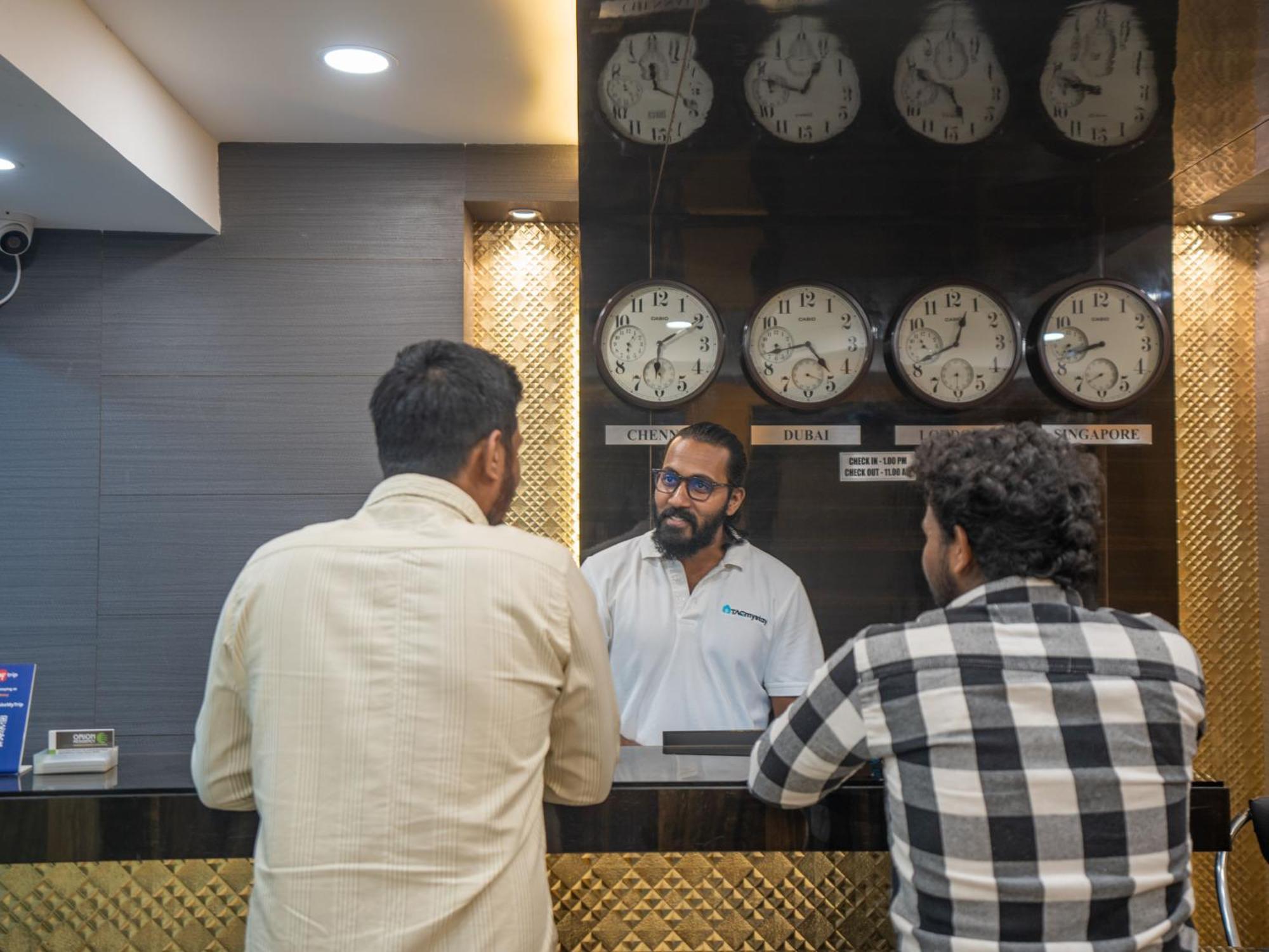 Orion Residency Hotel Chennai Bagian luar foto