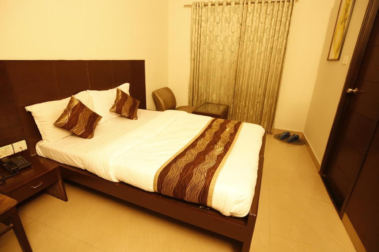 Orion Residency Hotel Chennai Bagian luar foto