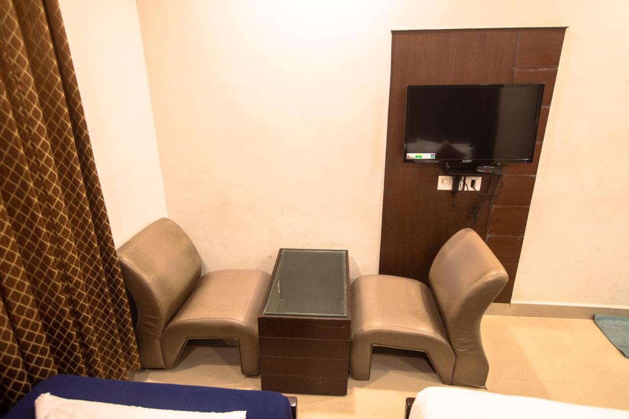 Orion Residency Hotel Chennai Bagian luar foto