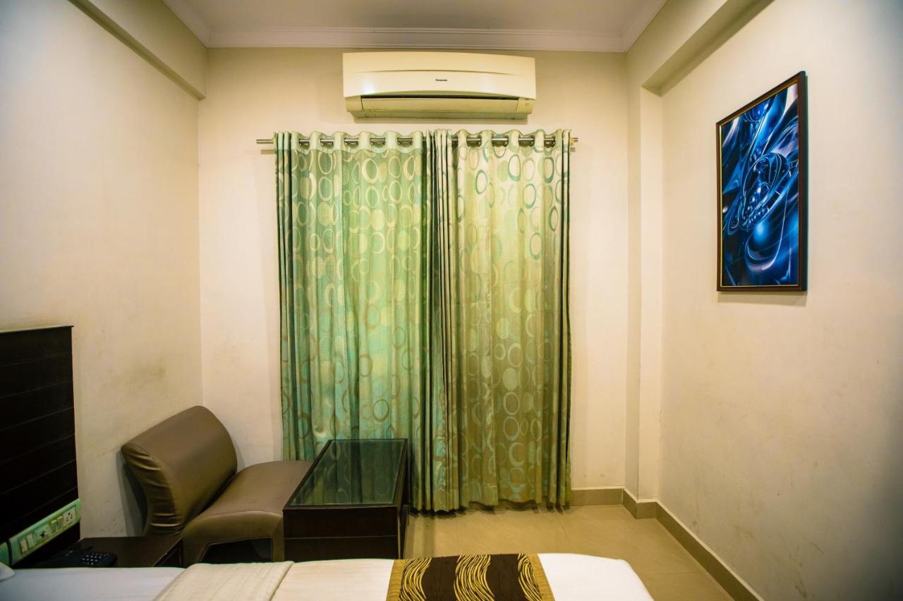 Orion Residency Hotel Chennai Bagian luar foto